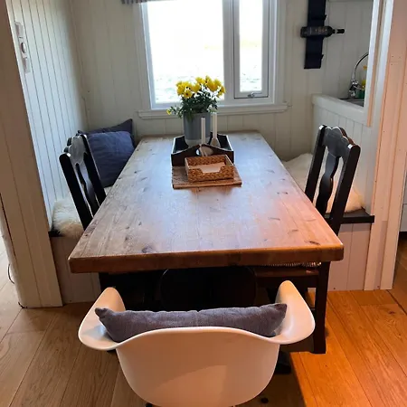 En Perle Ved Holiday home Masfjorden