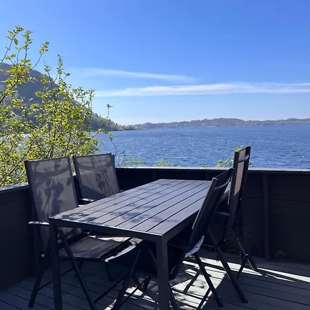 En Perle Ved Masfjorden